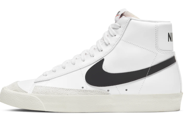 Nike Vintage-Inspired Sneakers "White / Black" | BQ6806-100